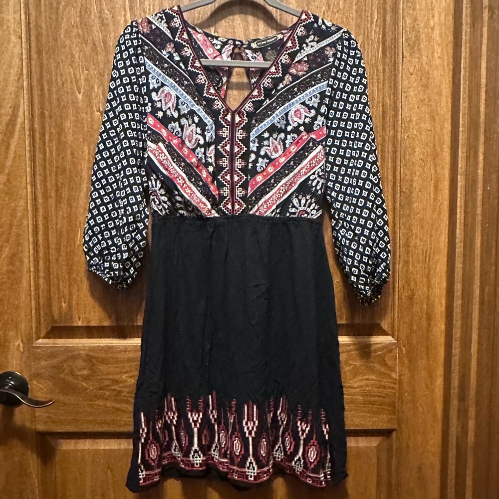 Flying Tomato Geometric Black and Red Long Sleeve Dress